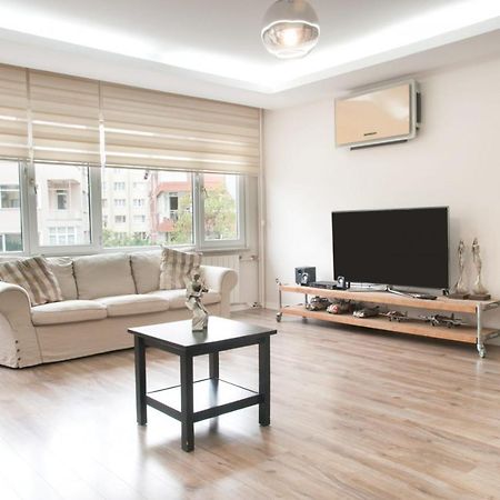 Central And Vibrant Flat With Balcony In Besiktas İstanbul Dış mekan fotoğraf