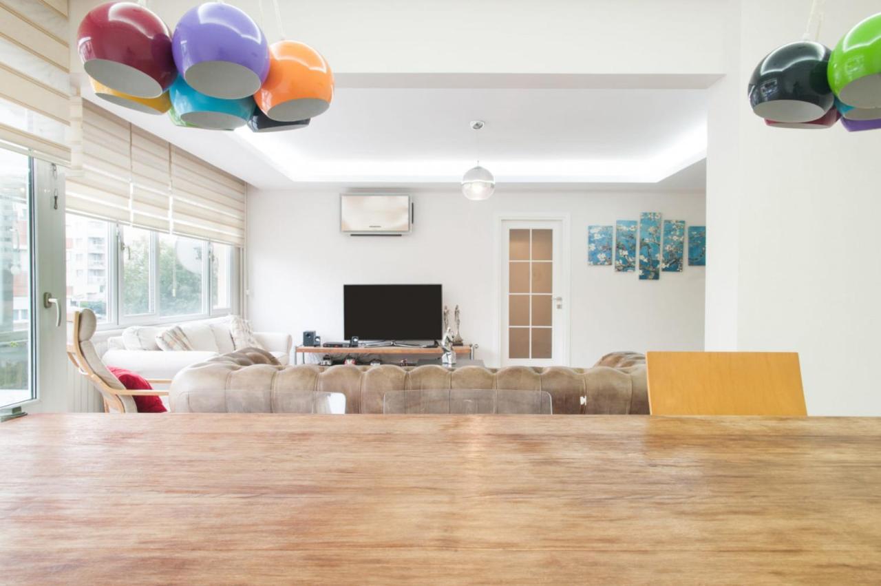 Central And Vibrant Flat With Balcony In Besiktas İstanbul Dış mekan fotoğraf